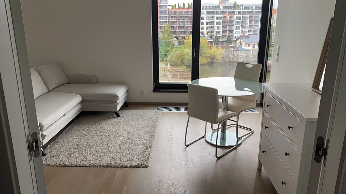 Pronájem bytu 2+kk 52 m² – fotografie 4