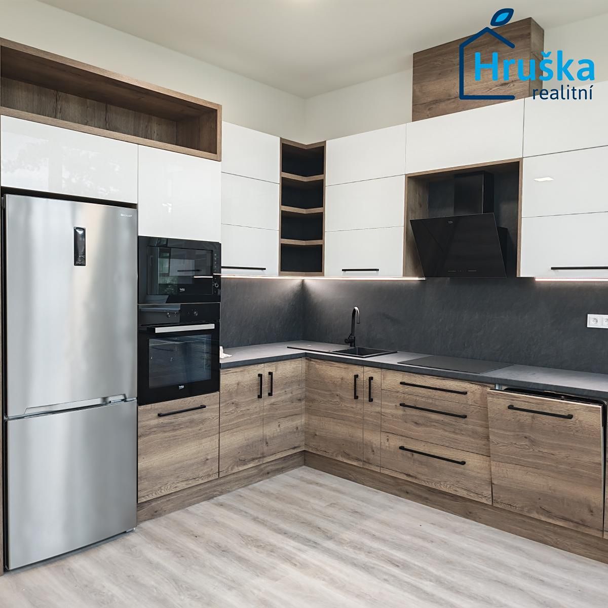 Pronájem bytu 1+kk 45 m²
