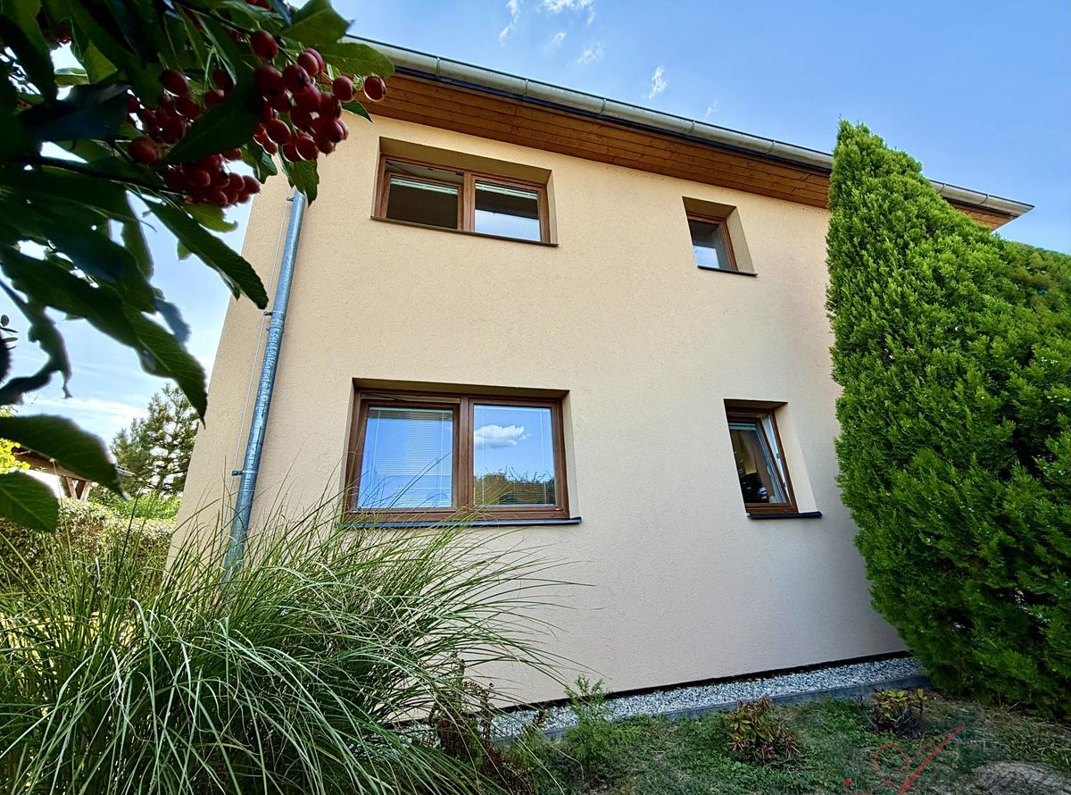 Prodej rodinného domu 97 m², pozemek 381 m² – fotografie 3