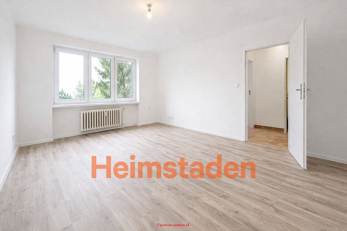 Pronájem bytu 1+1 33 m² – fotografie 4