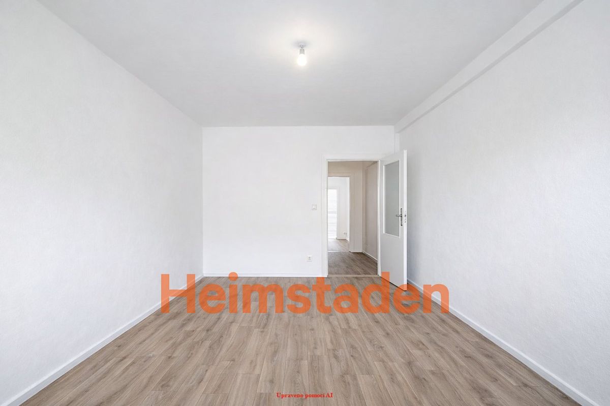 Pronájem bytu 2+1 55 m² – fotografie 2
