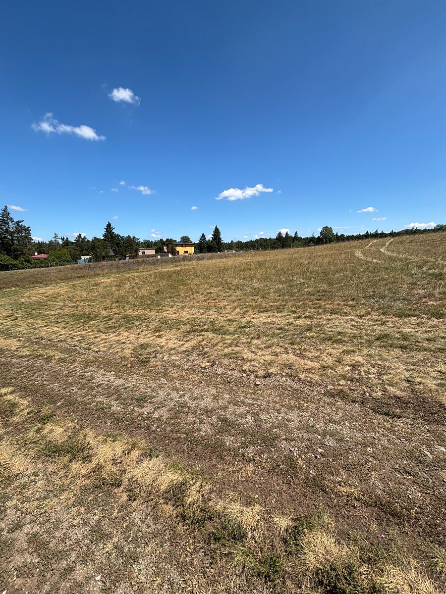 Prodej pozemku 4215 m², Dobříš – fotka 1 z 3