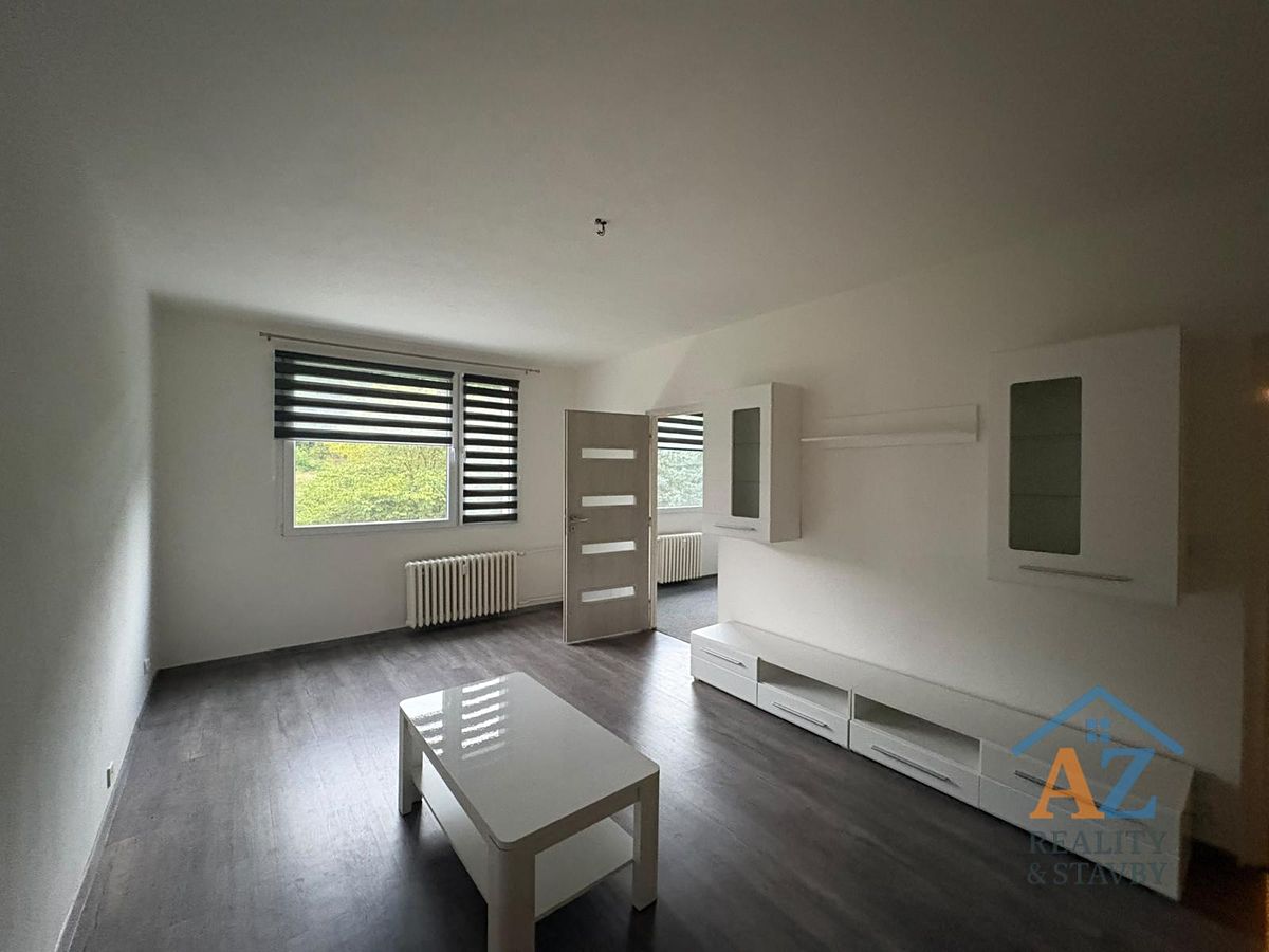 Pronájem bytu 2+1 62 m² – fotografie 3