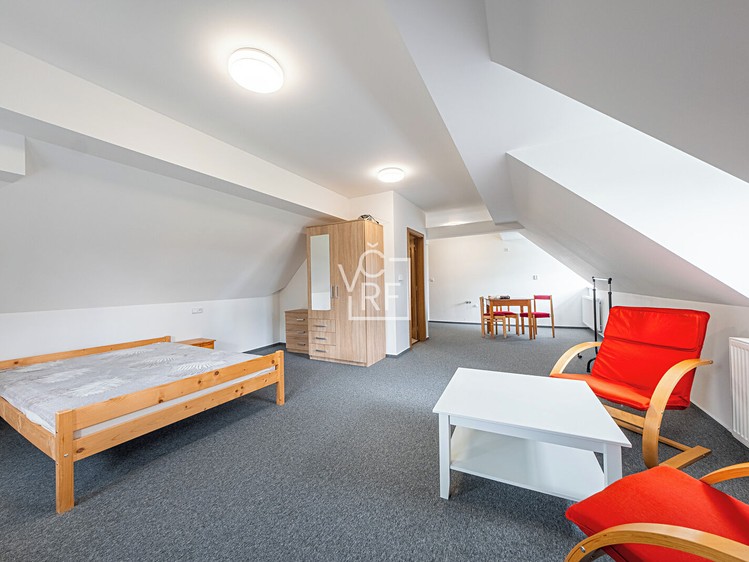 Prodej komerčního prostoru, 500 m² (24 z 40)