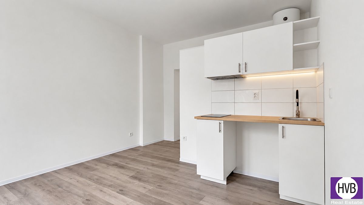 Prodej bytu 1+kk 18 m² – fotografie 4