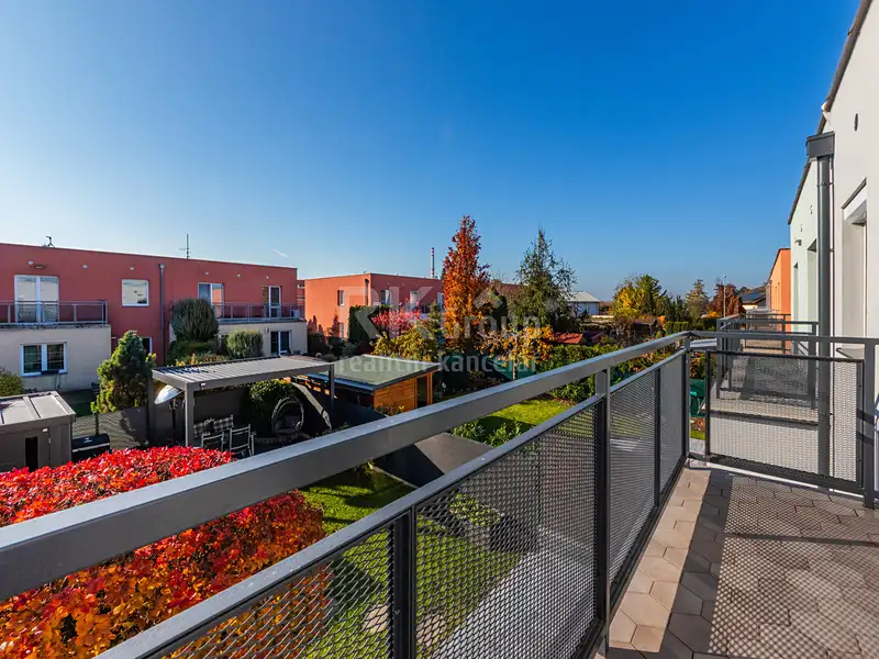 Prodej rodinného domu 139 m², pozemek 210 m², Praha – náhled fotky 3