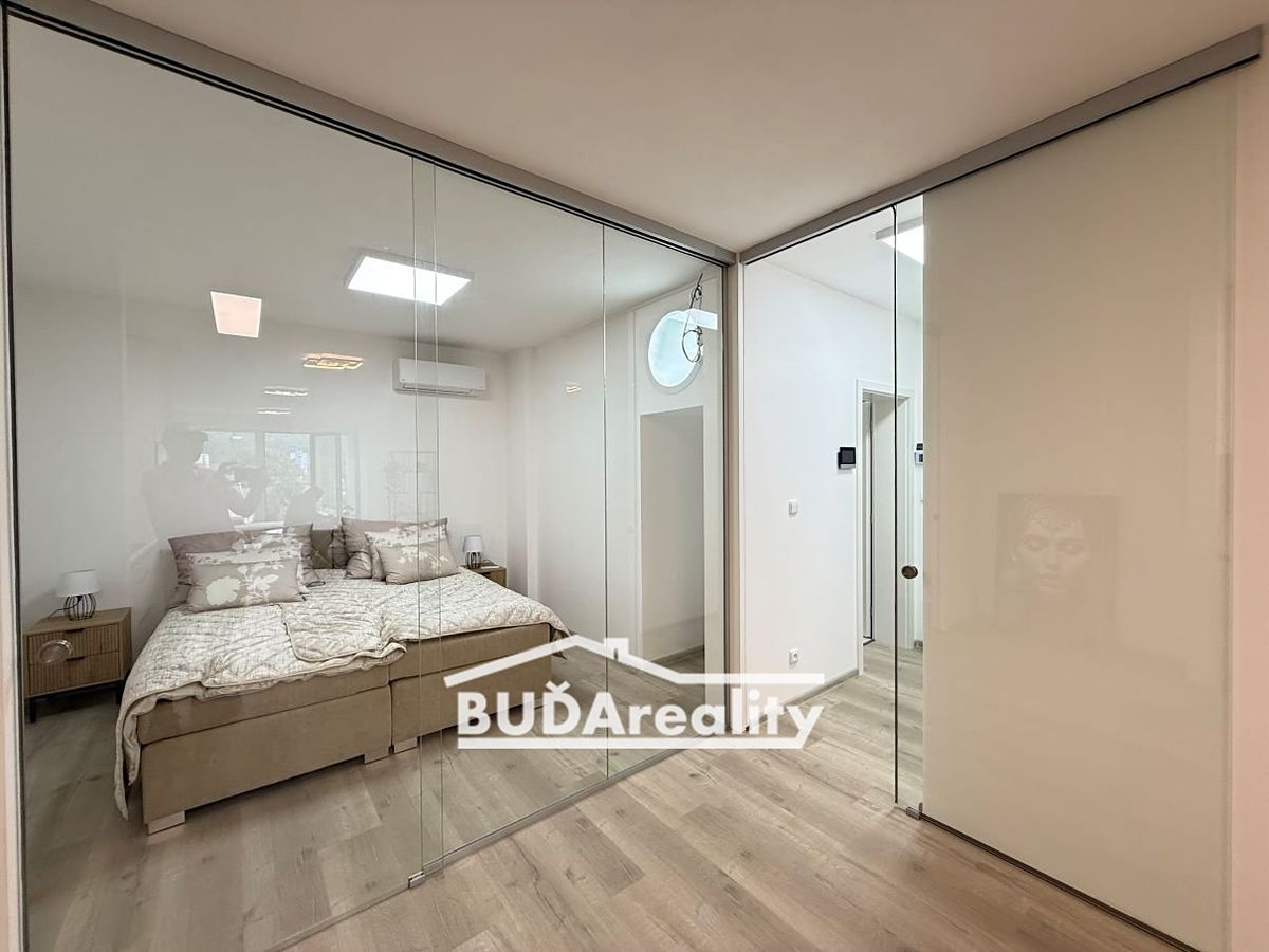 Pronájem bytu 2+kk 52 m²