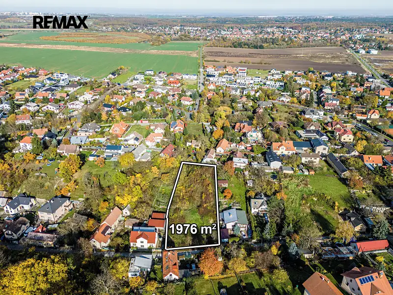 Prodej stavebního pozemku 1976 m², Praha – náhled fotky 3