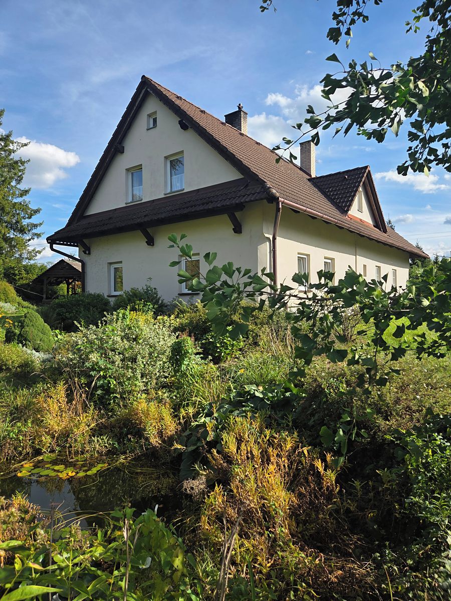 Prodej rodinného domu 260 m², pozemek 2599 m²