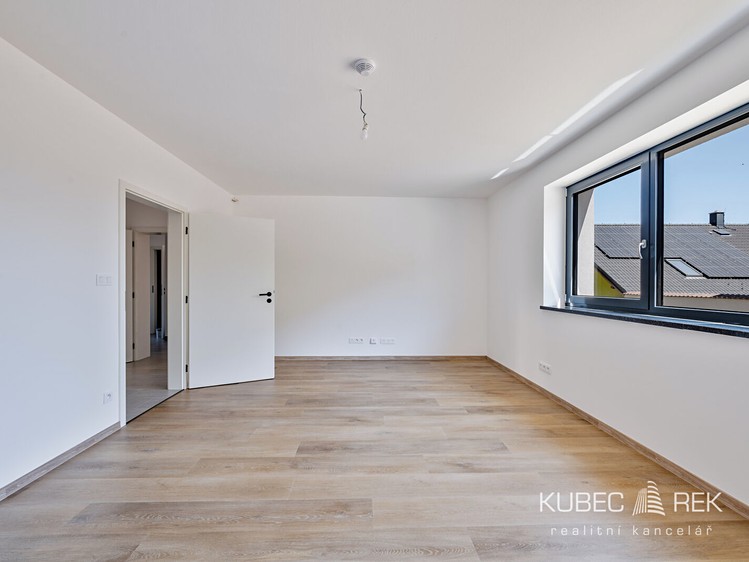 Prodej bytu 2+kk, 62 m² (3 z 14)