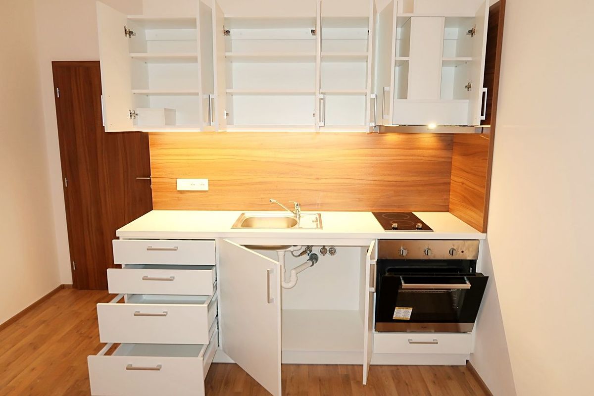 Pronájem bytu 1+kk 34 m² – fotografie 2