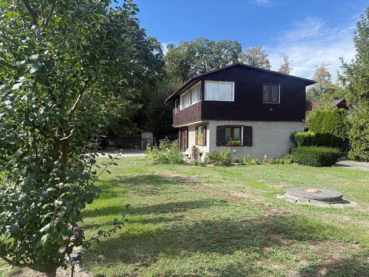 Prodej chaty 104 m², pozemek 747 m² – fotografie 2