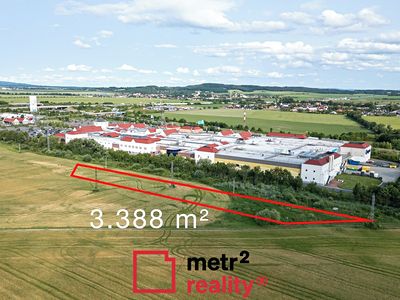Prodej komerčního pozemku 3388 m²