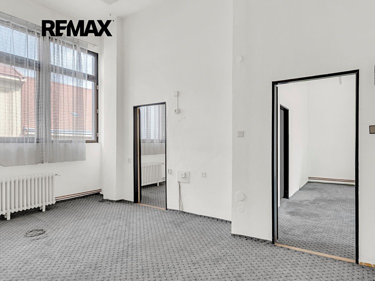 Prodej komerčního prostoru, 1 008 m² (10 z 20)
