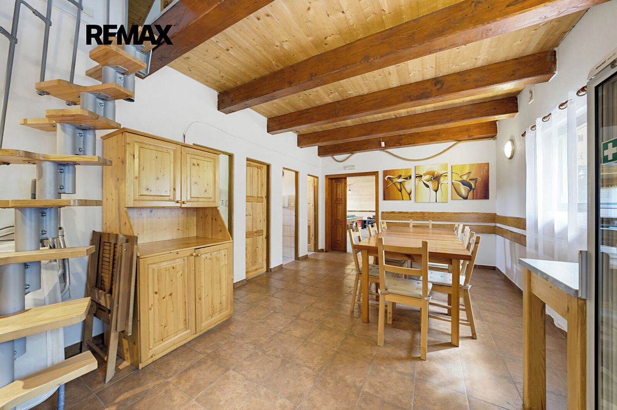 Prodej chaty 230 m², pozemek 414 m² – fotografie 4