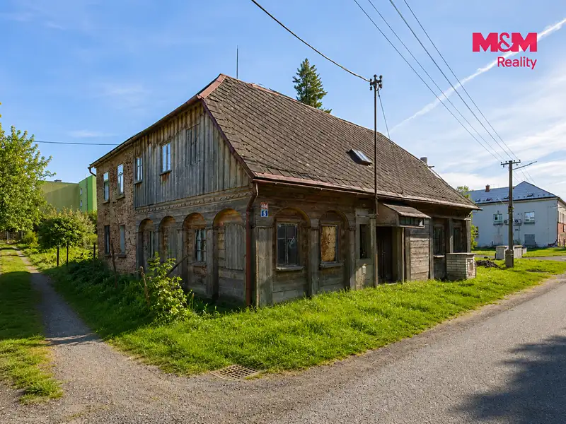 Prodej rodinného domu 200 m², pozemek 1221 m², Jiříkov – náhled fotky 2