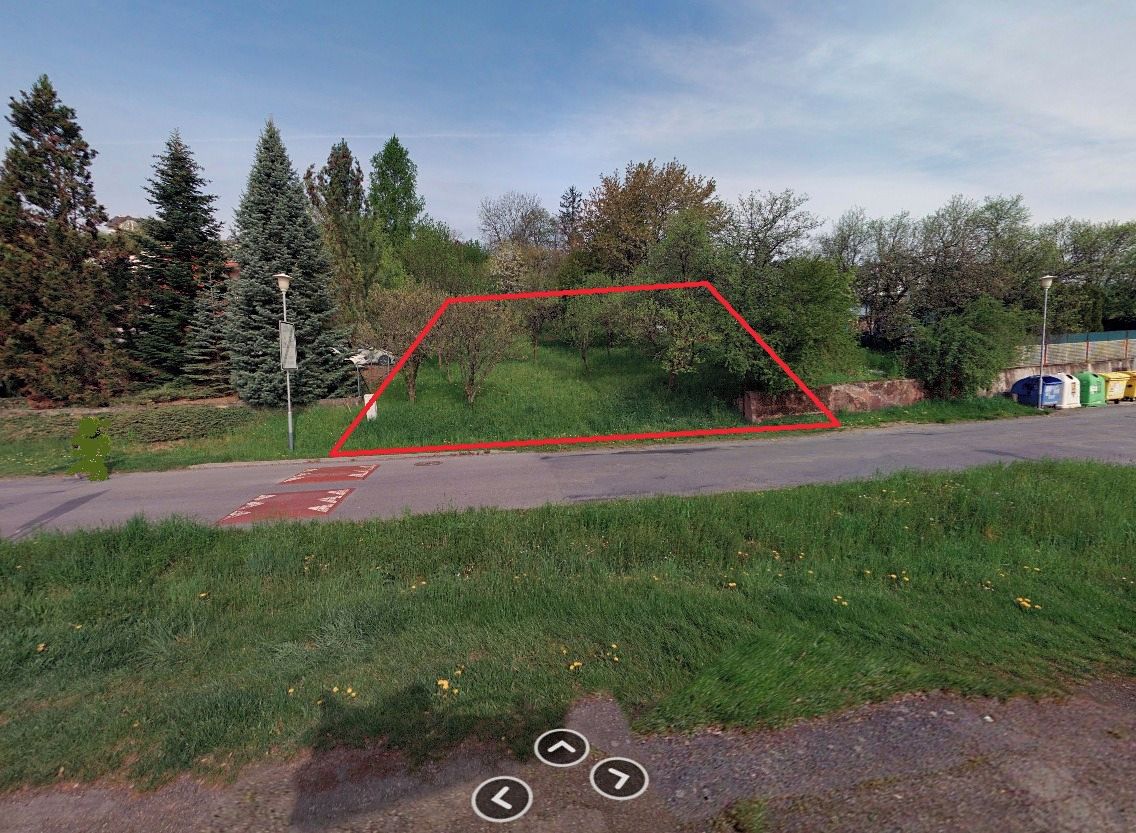 Prodej stavebního pozemku 890 m²