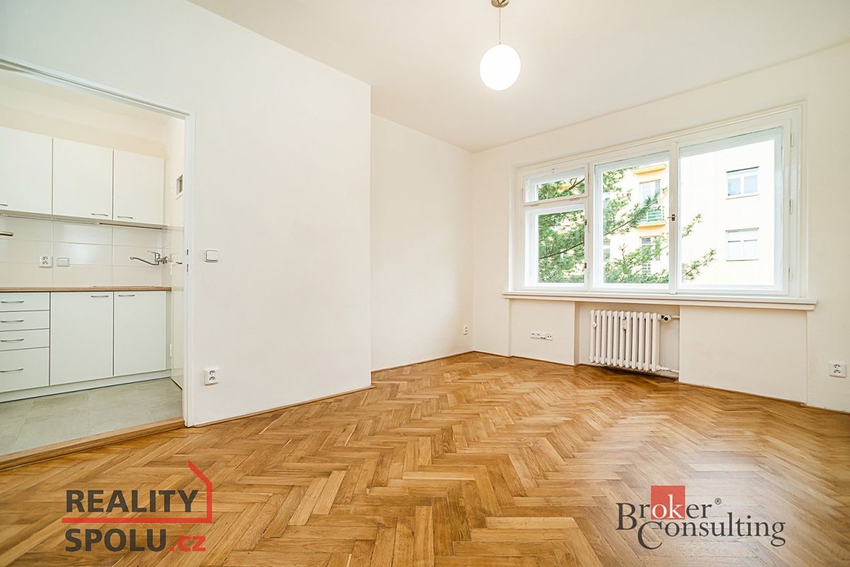 Pronájem bytu 1+kk 27 m²