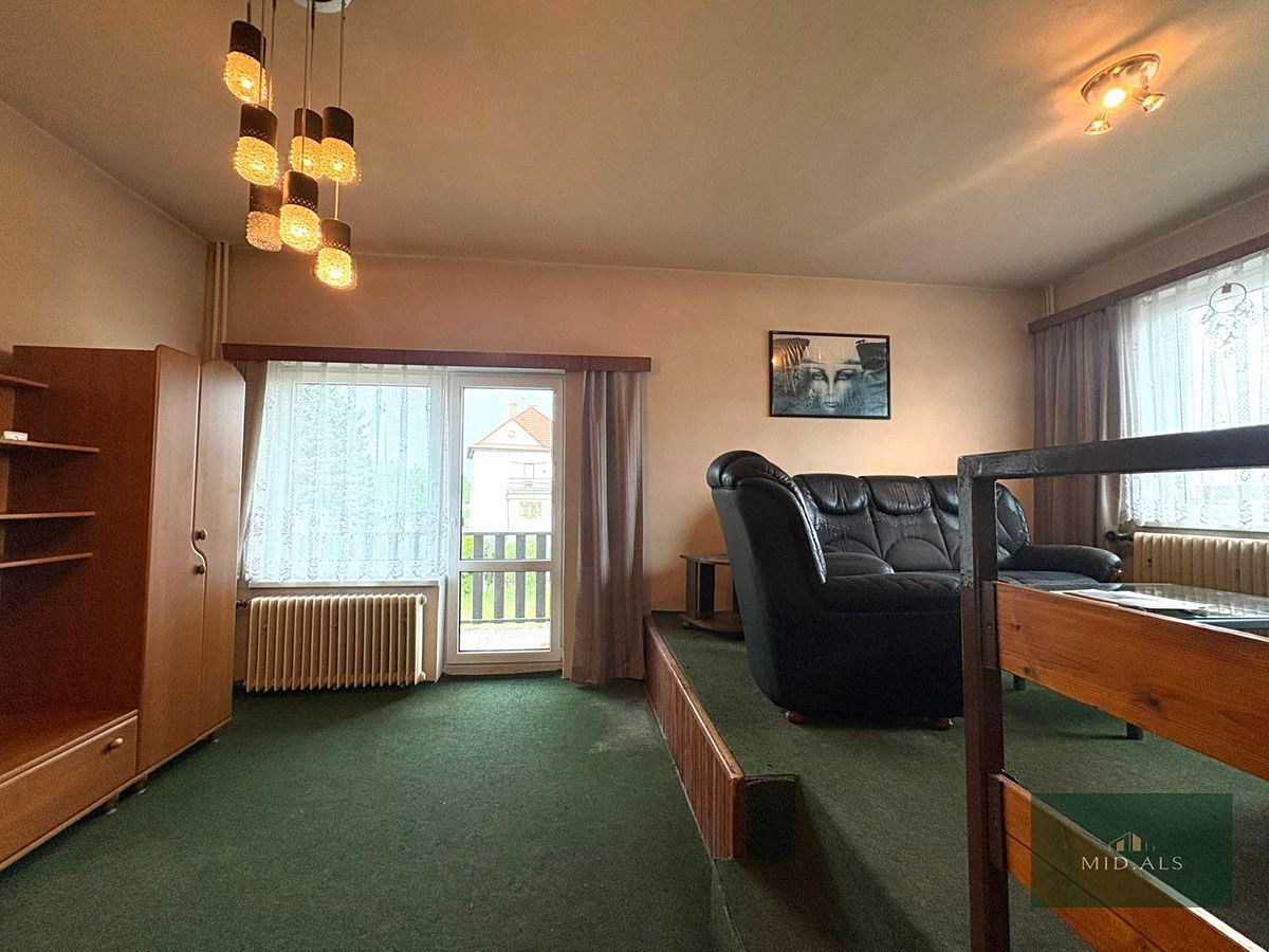 Pronájem rodinného domu 134 m², pozemek 1357 m² – fotografie 4