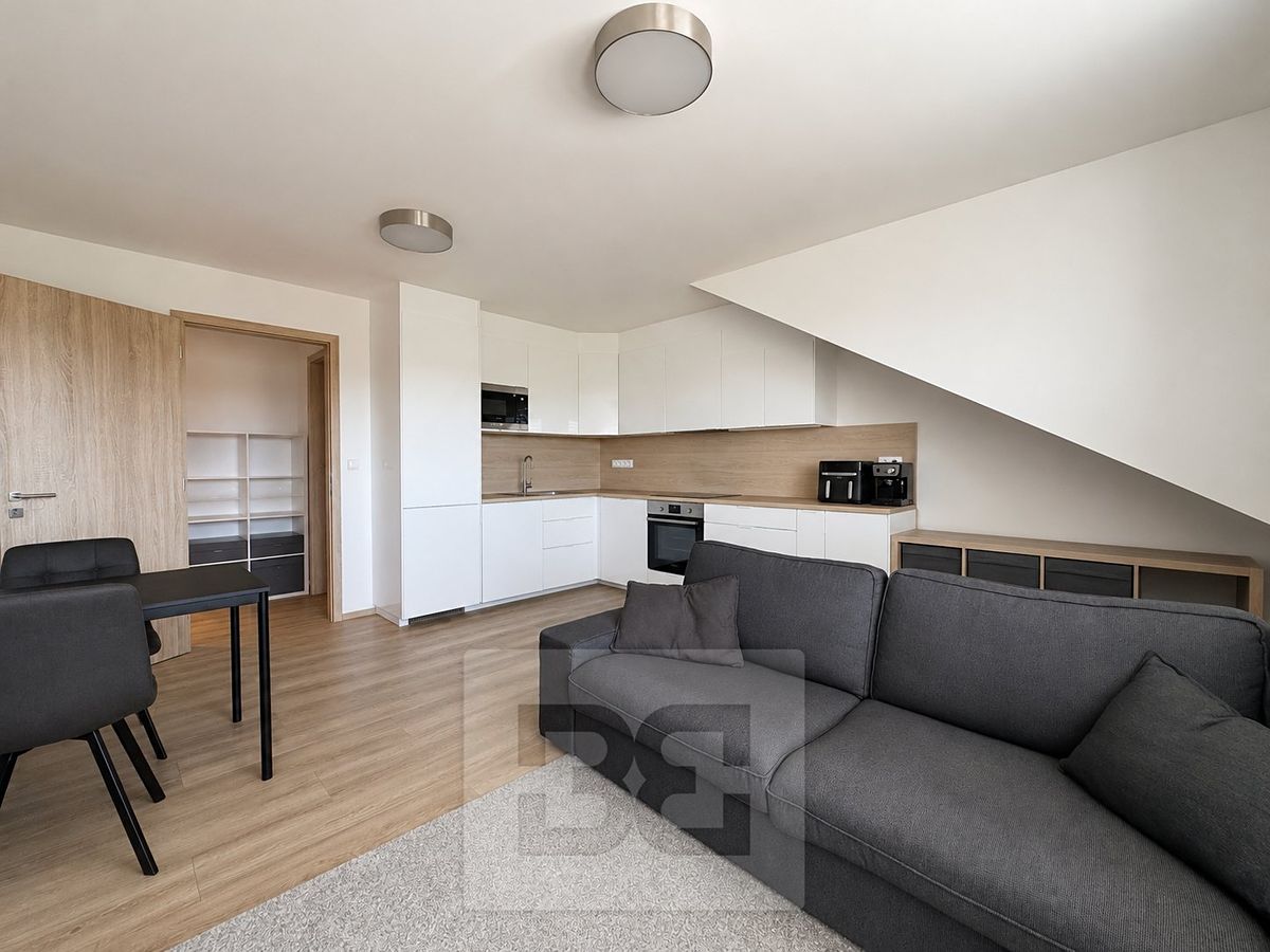 Prodej bytu 2+kk 66 m² – fotografie 2