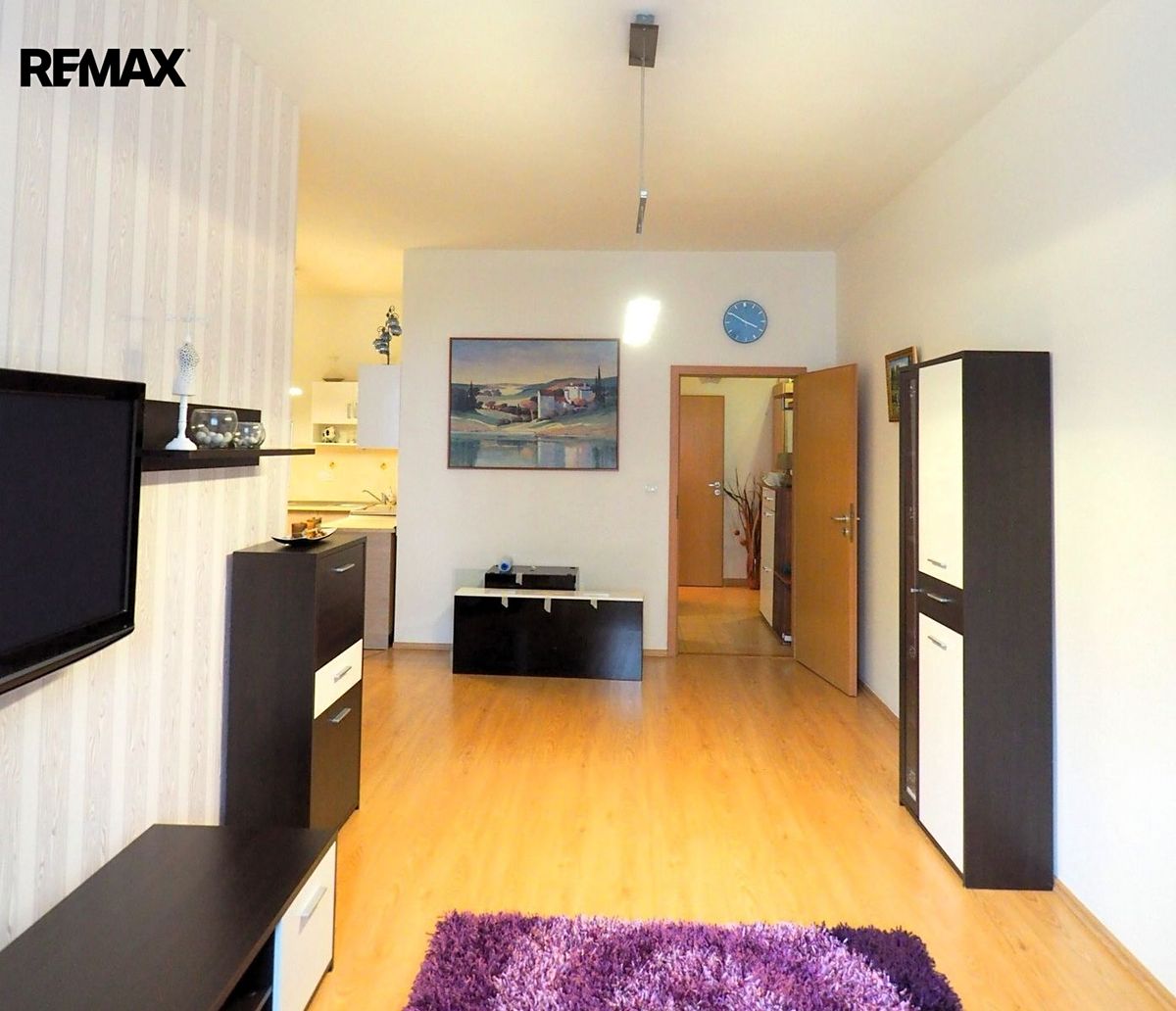 Pronájem bytu 2+kk 56 m² – fotografie 4