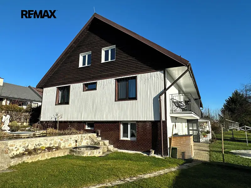 Prodej rodinného domu 300 m², pozemek 154 m², Tachov – náhled fotky 2