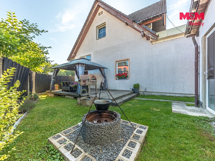 Haus zum Kauf, 250 m² (3 von 23)