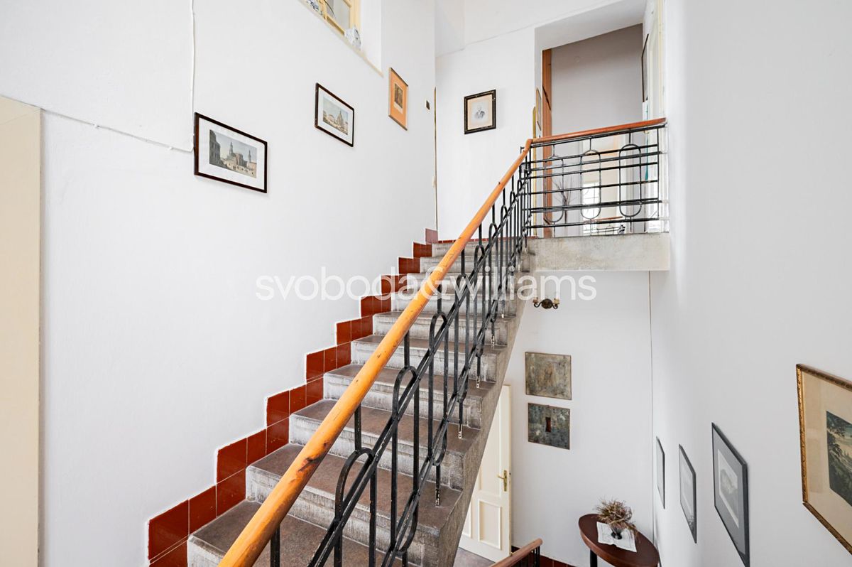 Prodej rodinného domu 187 m², pozemek 30 m² – fotografie 5