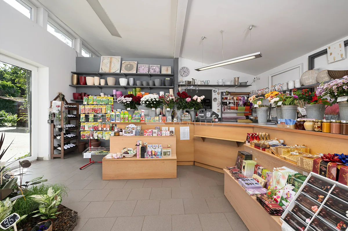 Prodej obchodního prostoru 130 m²