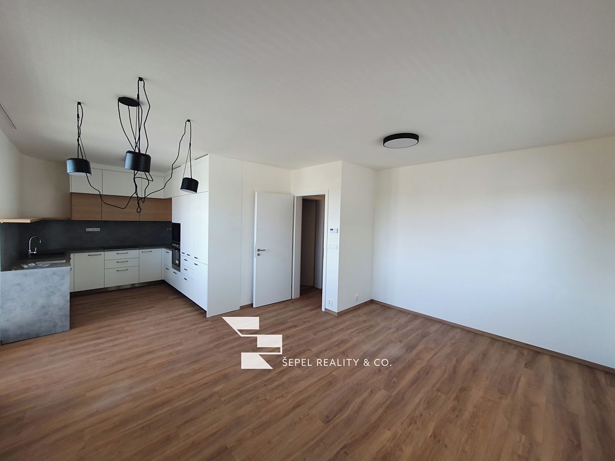Pronájem bytu 3+kk 73 m² – fotografie 4
