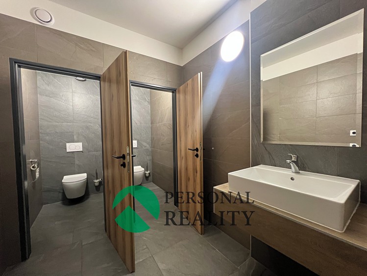 Комерційне приміщення в оренду, 1 106 м² (17 з 20)