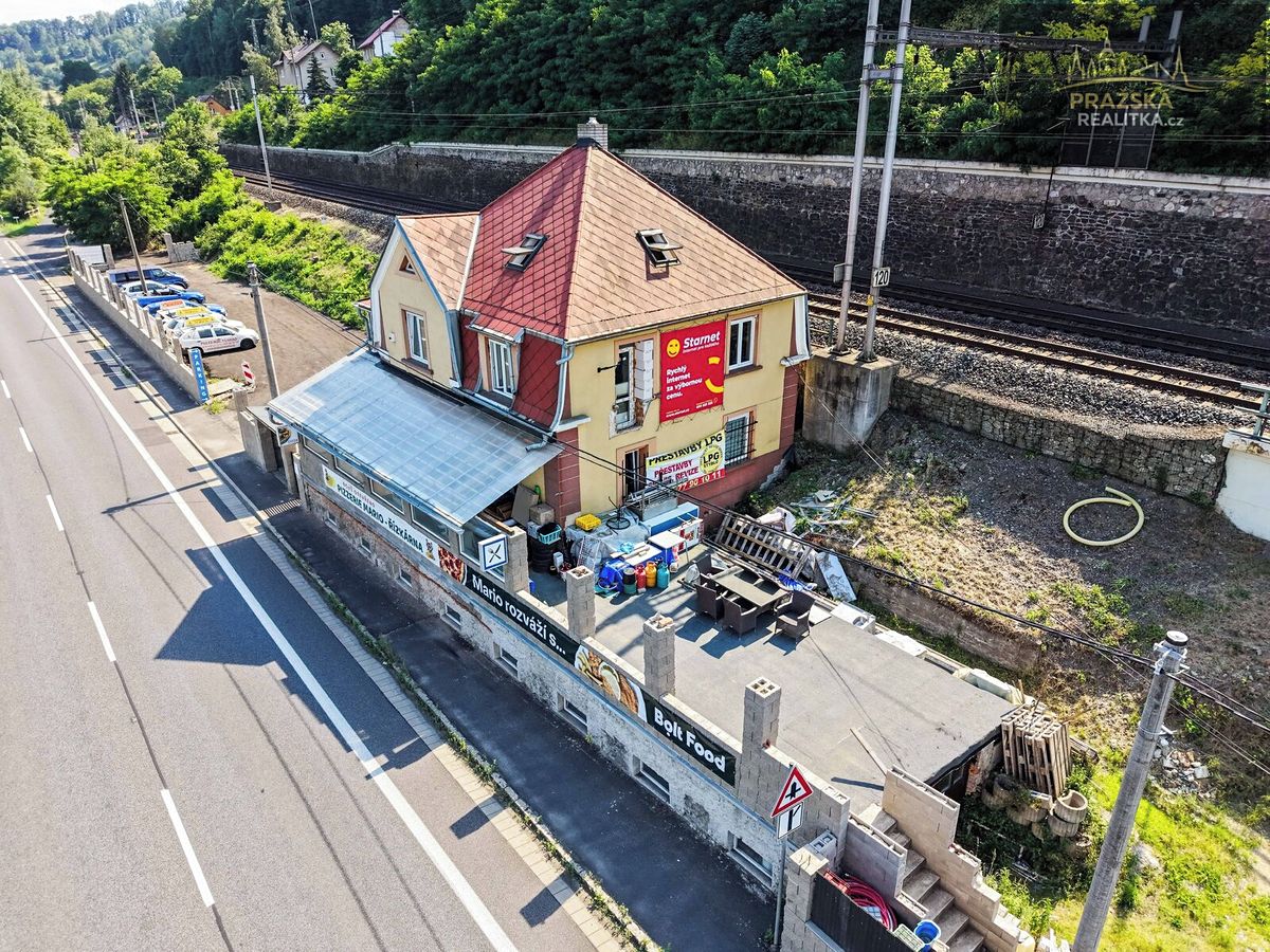 Prodej rodinného domu 248 m², pozemek 1562 m² – fotografie 4