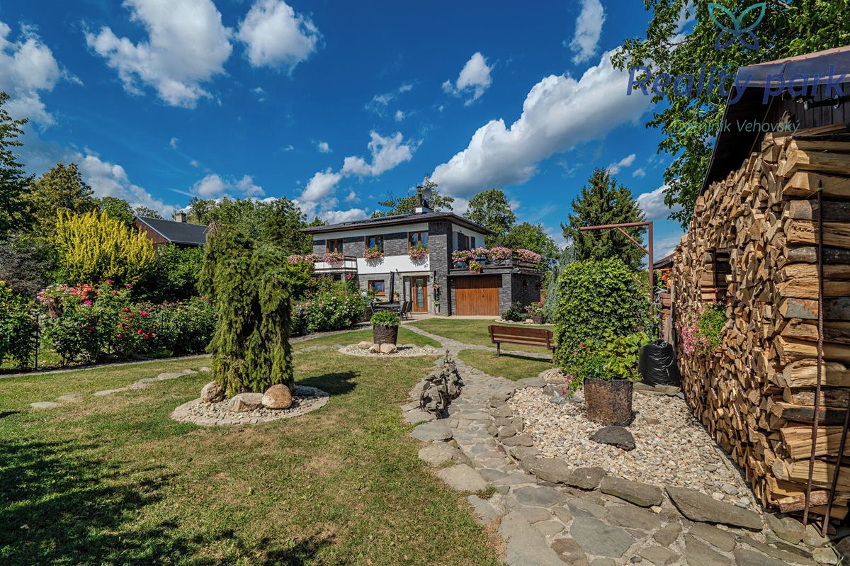 Prodej rodinného domu 110 m², pozemek 1594 m² – fotografie 3