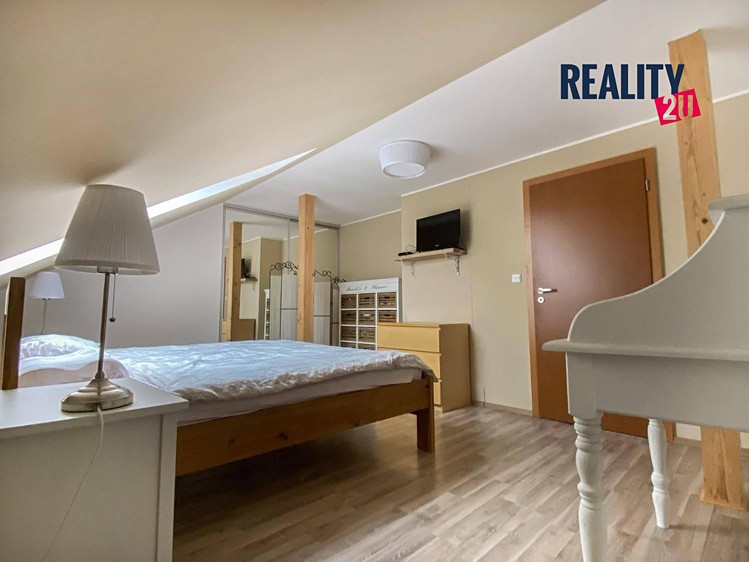 Будинок на продаж, 261 м² (12 з 24)