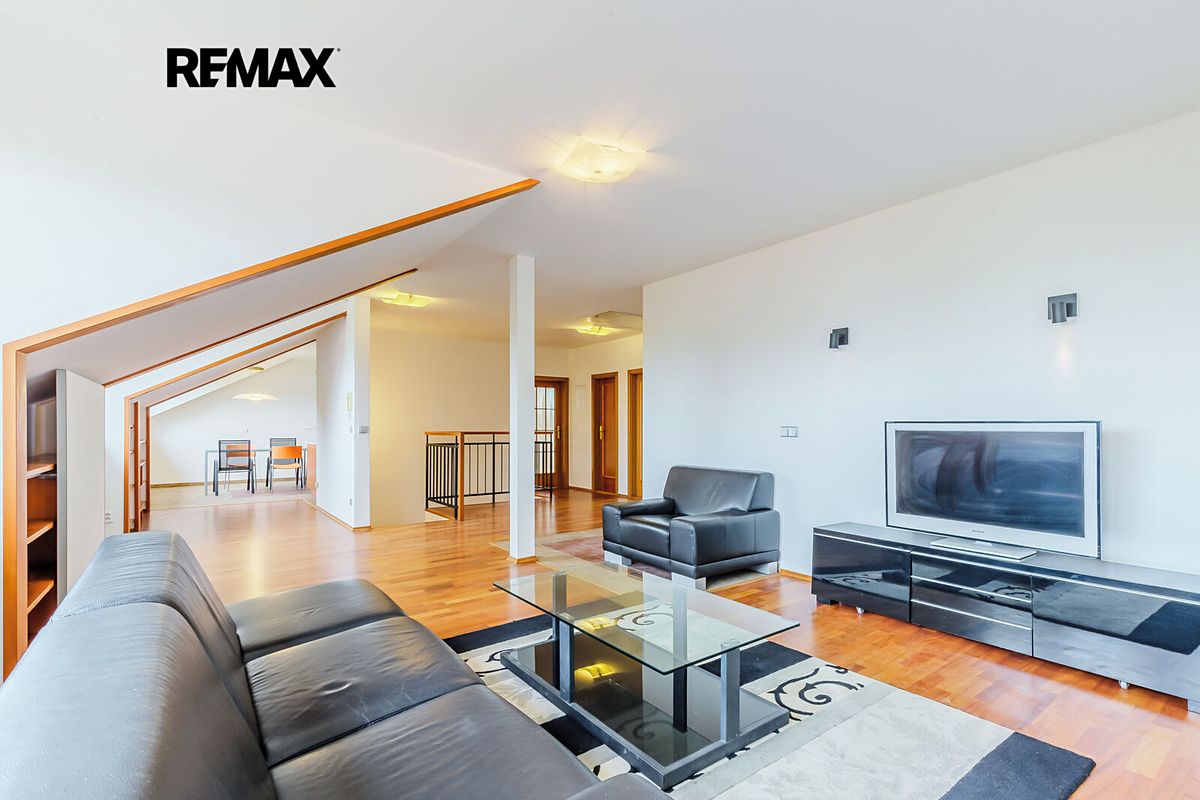 Pronájem bytu 3+kk 126 m²