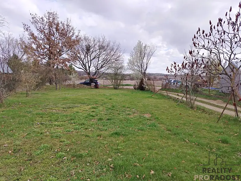 Prodej zahrady 526 m², Znojmo – náhled fotky 2
