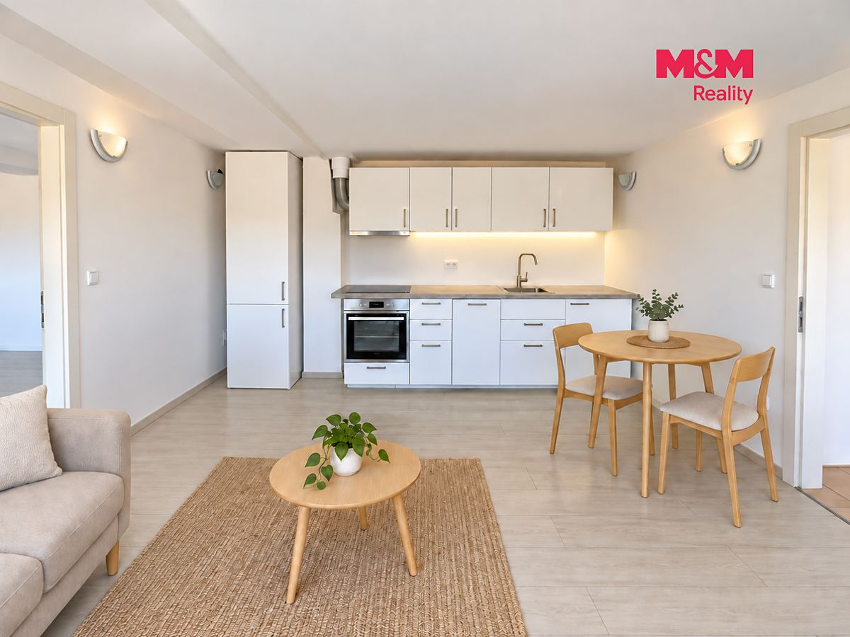 Pronájem rodinného domu 69 m², pozemek 860 m² – fotografie 2