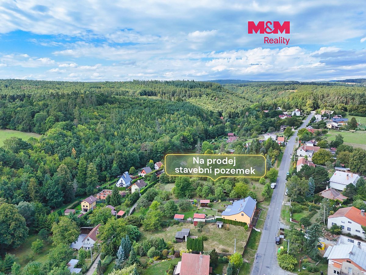 Prodej stavebního pozemku 1303 m²