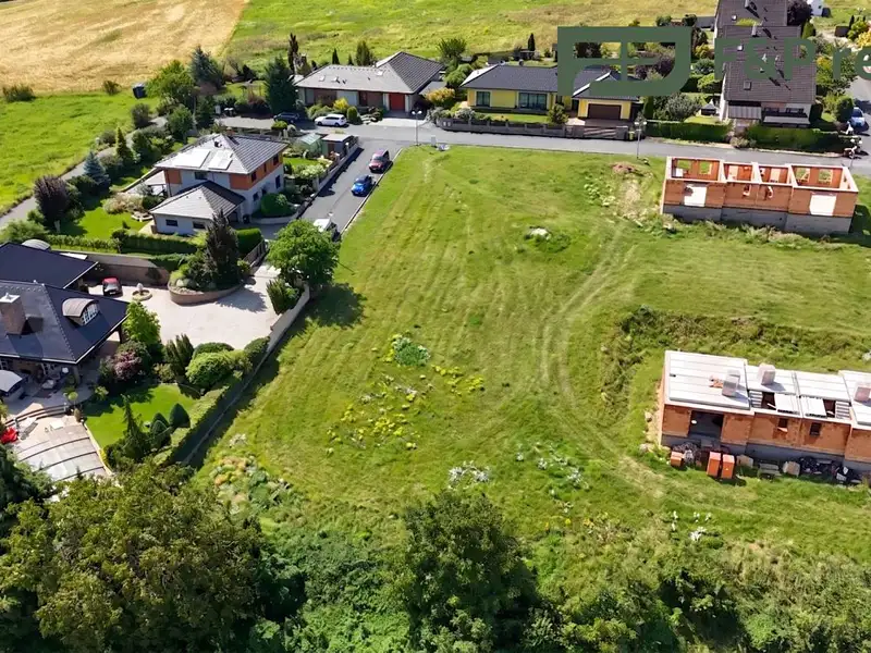 Prodej stavebního pozemku 1135 m², Křečhoř – náhled fotky 1
