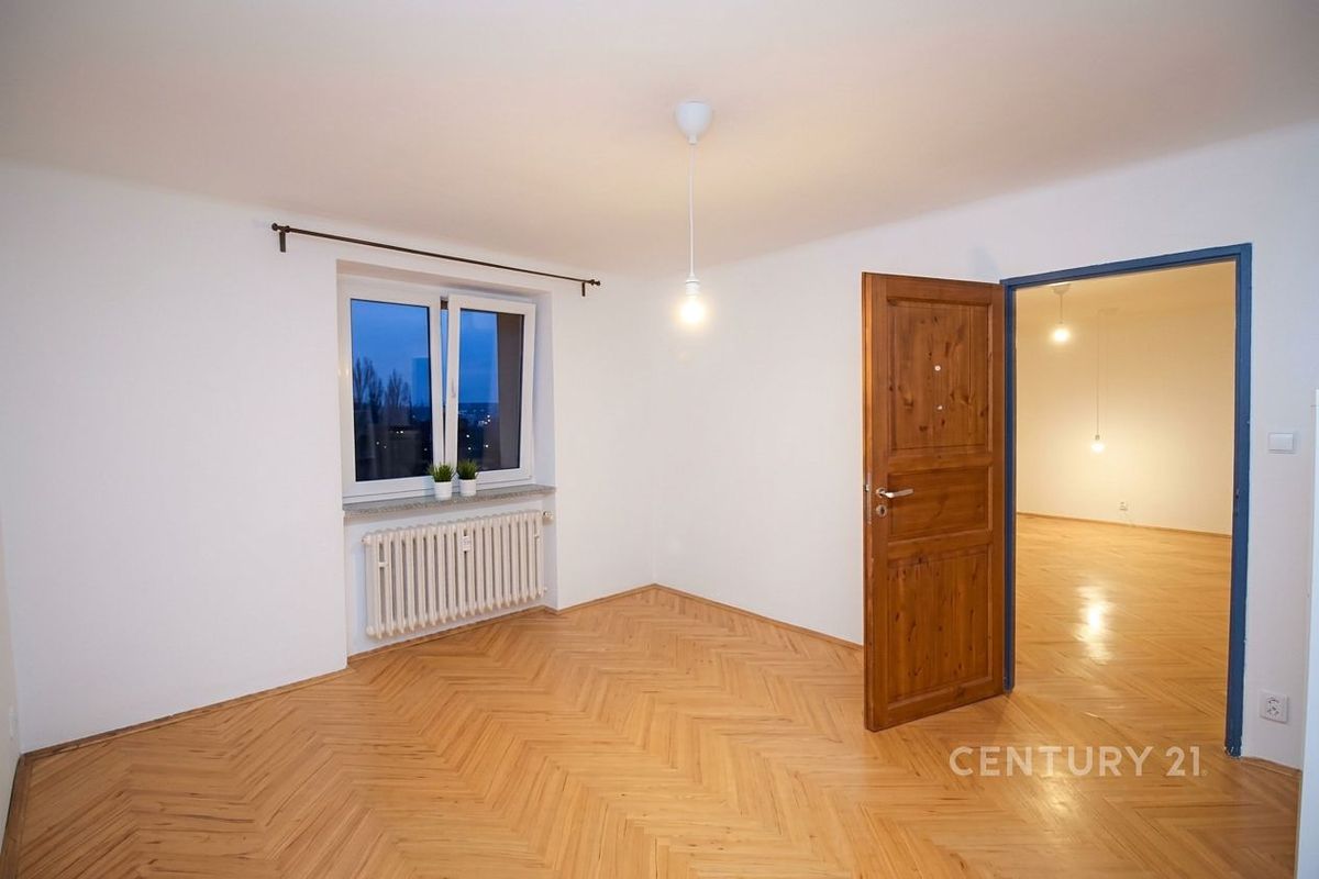 Pronájem bytu 3+1 73 m² – fotografie 4