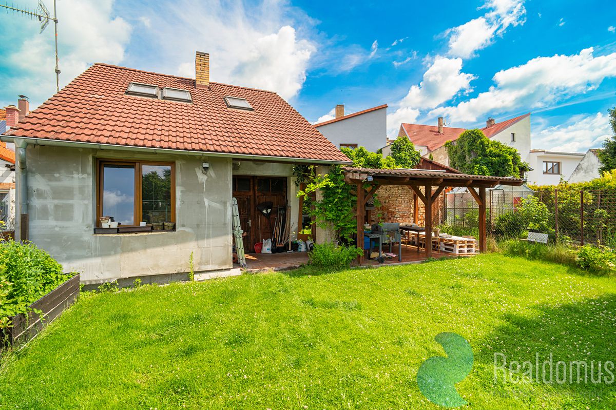 Prodej vícegeneračního domu 210 m², pozemek 1115 m² – fotografie 4