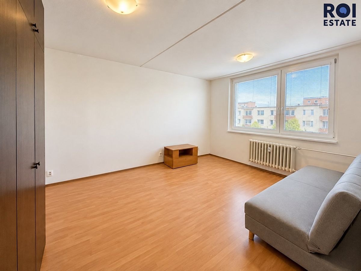 Pronájem bytu 1+1 34 m² – fotografie 3