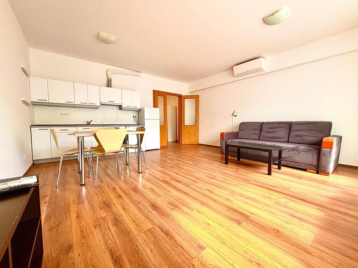 Pronájem bytu 3+kk 73 m² – fotografie 2