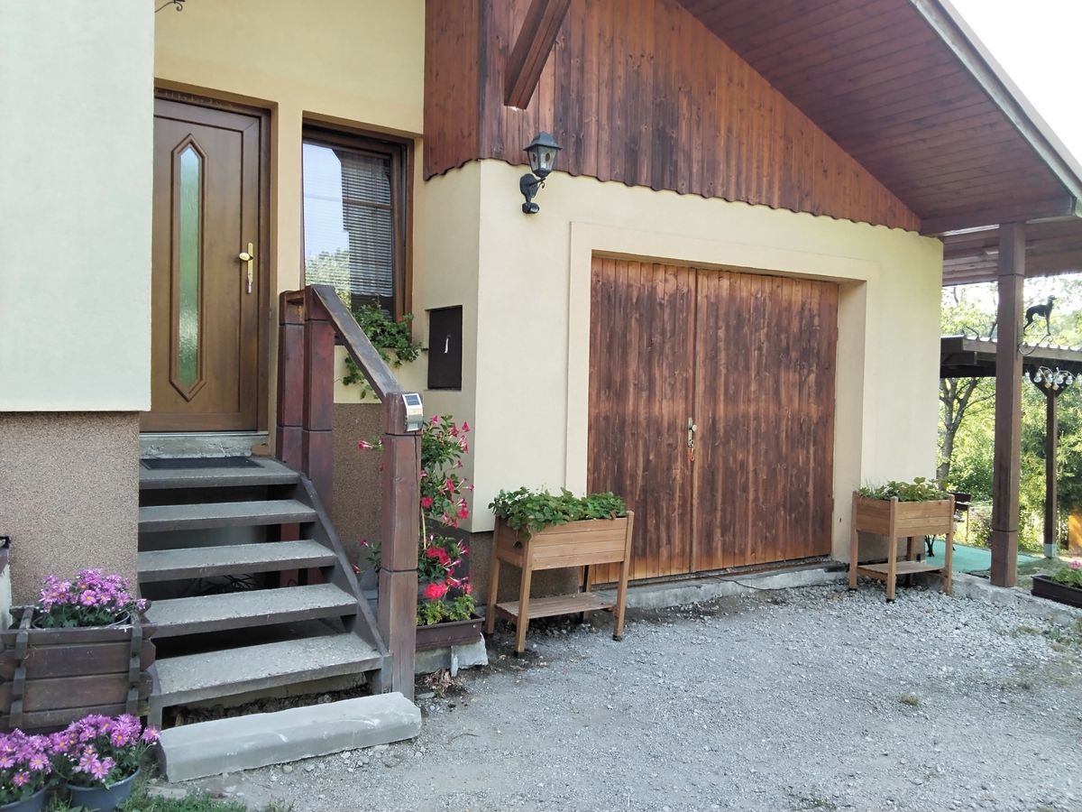 Prodej rodinného domu 180 m², pozemek 1000 m² – fotografie 5