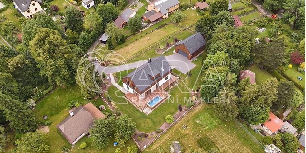 Prodej stavebního pozemku 3674 m² – fotografie 3