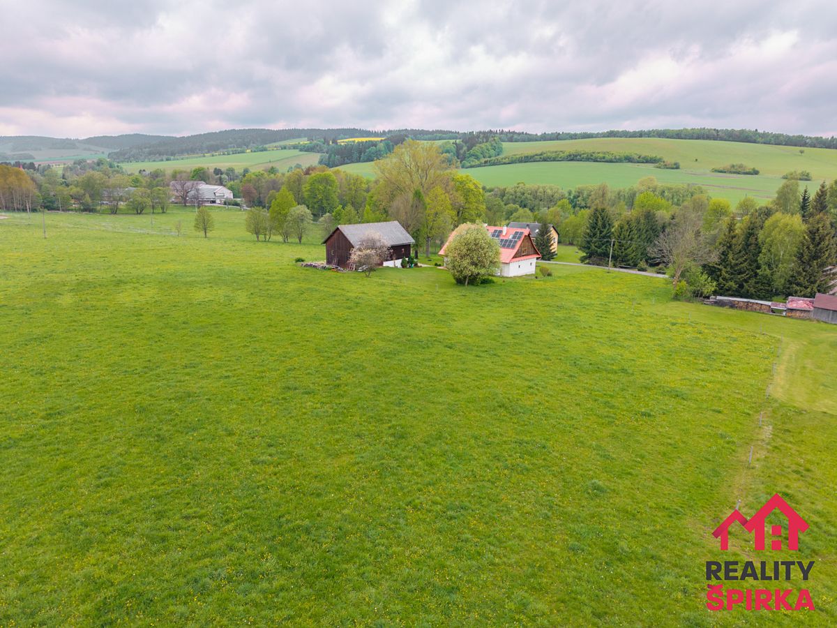 Prodej stavebního pozemku 1900 m² – fotografie 2