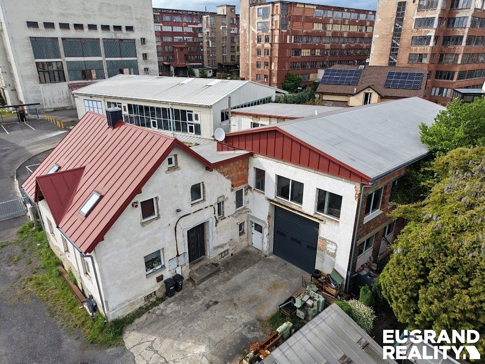 Prodej výrobní haly, prostoru 490 m²