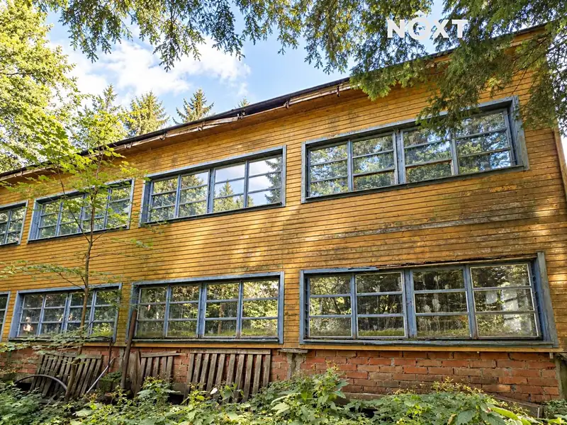Prodej komerční nemovitosti 750 m², Benecko – náhled fotky 1