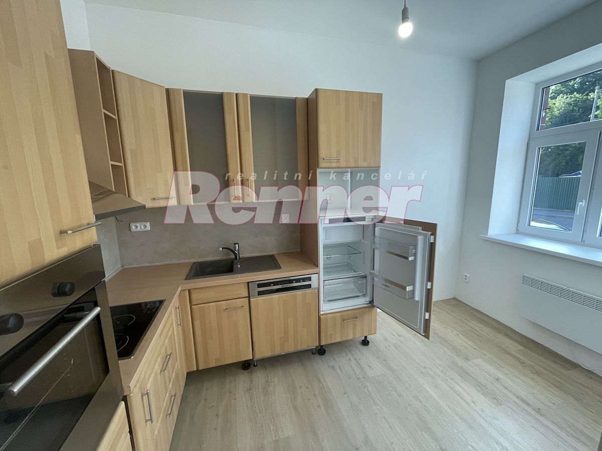 Pronájem bytu 1+1 44 m² – fotografie 2