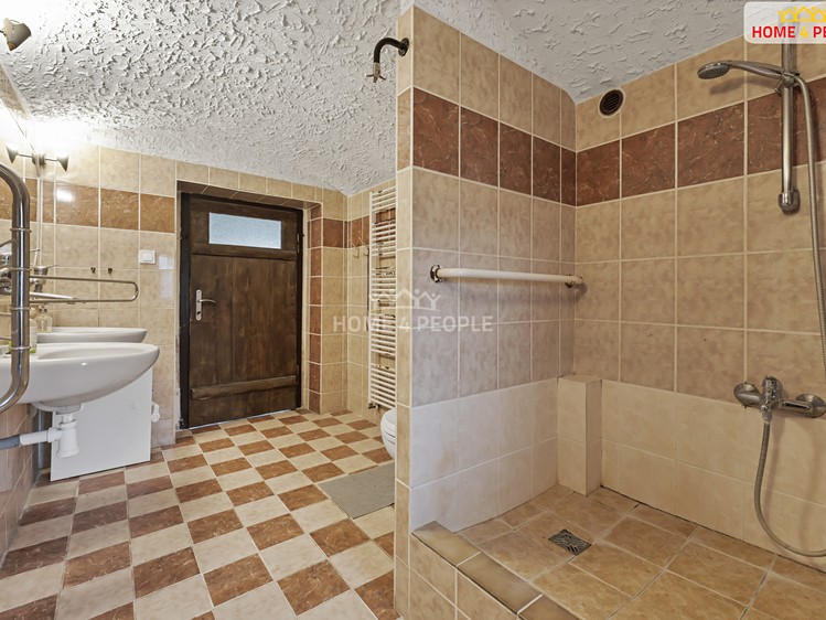 Prodej domu, 133 m² (22 z 43)
